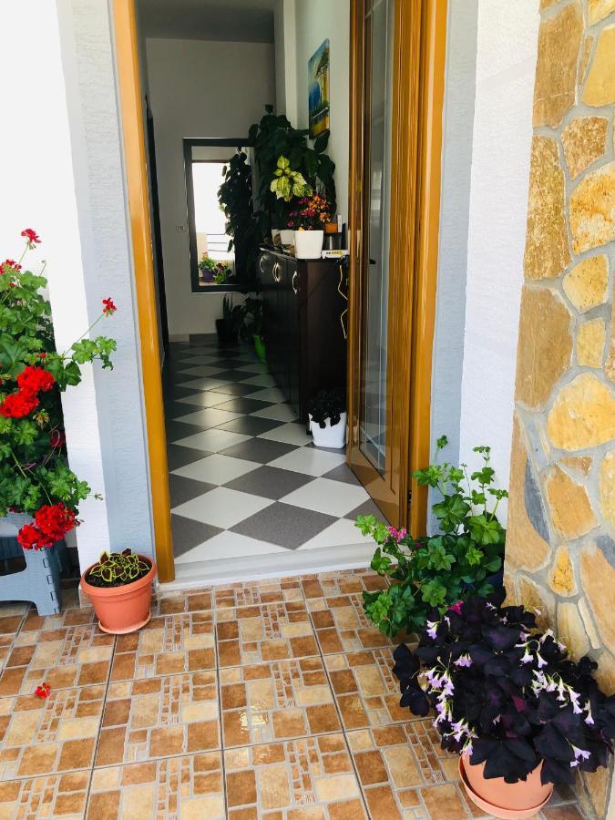 Guesthouse Jasmine Ksamil Kültér fotó